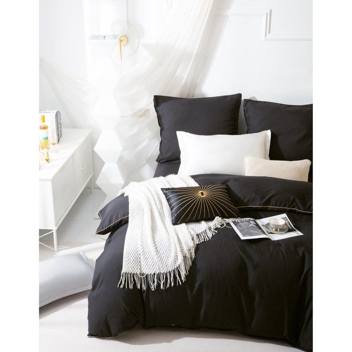 Lenjerie de pat set 160x200 cm, neagra cu lama de aur, 100% microfibra, 2 perne 70x80 cm