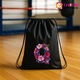 Rucsac tip ghiozdan Alfabet Litera Q cu flori, margarete, flori colorate, Poliester, Cri-flo. Culoare Negru, Marime 34 x 45 cm