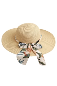 Caciuli si palarii dama