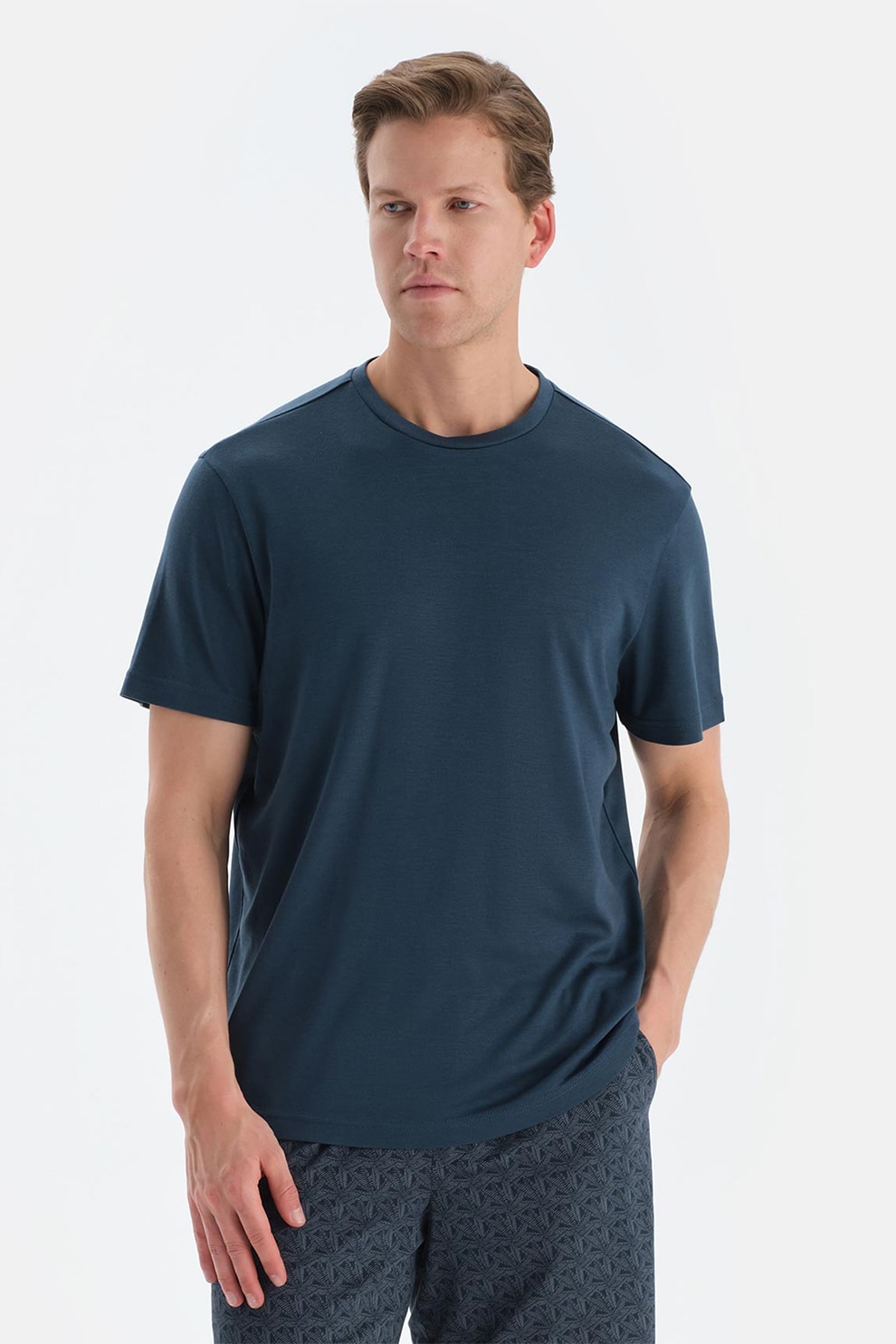 DAGI, Tricou de casa din lyocell cu decolteu la baza gatului, Albastru petrol, L