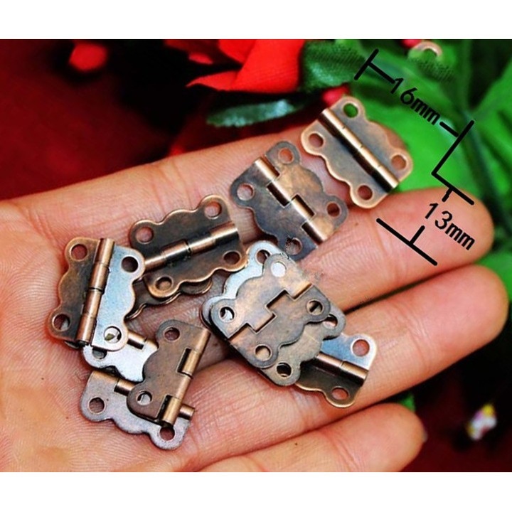 40 darabos kis zsanérkészlet, bronz színű (16x13 mm)