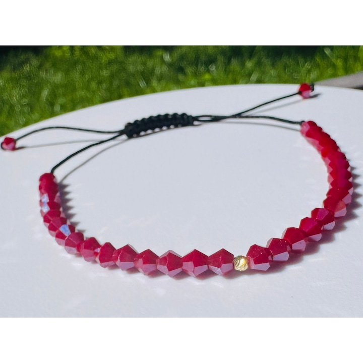 Bratara realizata din bile de Aur 14k, cristale semipretioase Rodonit, snur negru reglabil 15-25CM, dama