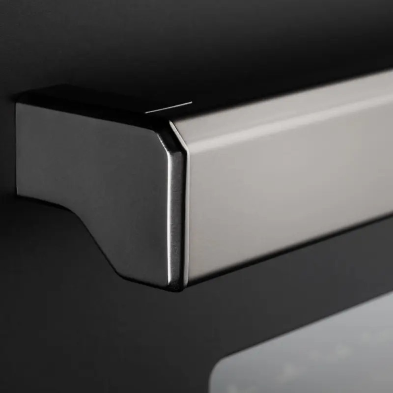 Aragaz premium cu plita pe inductie Bertazzoni, 60 cm, colectie Professional, 4 zone de gatit, 11 moduri de gatire, 9 trepte de putere+Booster, 69 litri, detectare automata a vasului, sertar pentru depozitare, negru