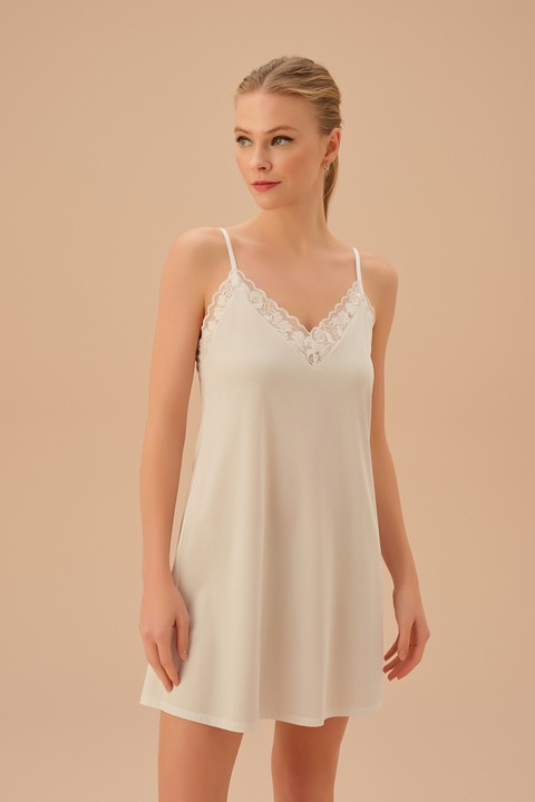 Suwen, Camasa de noapte cu garnituri de dantela, Alb fildes