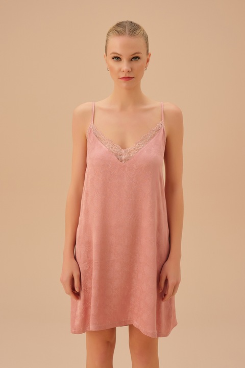 Suwen, Camasa de noapte cu garnitura de dantela, Roz