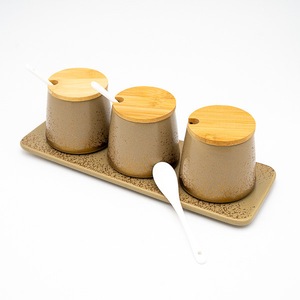 Rasnite si dozatoare condimente