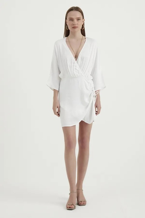 Рокля HiCCUP, дълъг ръкав, V-образно деколте, бяла, текстил