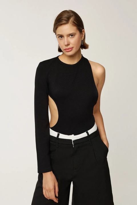 Боди HiCCUP, дизайн с изрез, волан, черно, вискозен трикотаж