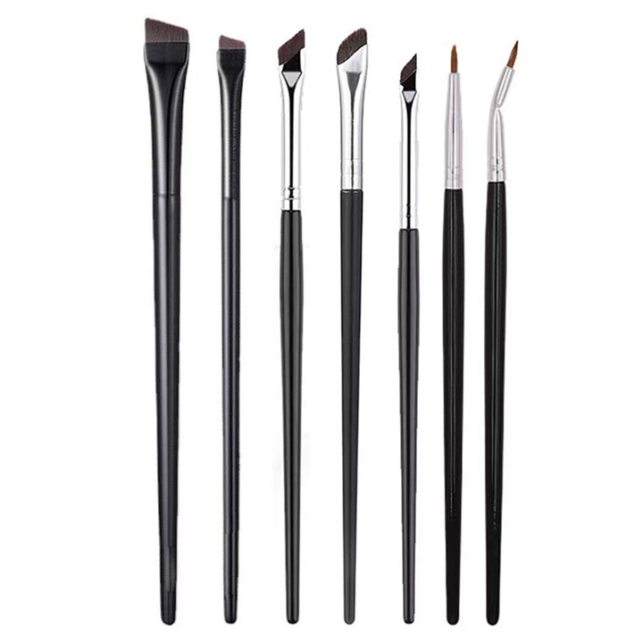 Set 7 pensule machiaj, Axroad Mall, Design ergonomic, Ideal atat pentru profesionisti cat si pentru incepatori, Manere plastic antiaderent, Rezistente, Durabile, Multifunctionale, Din par sintetic, Negru