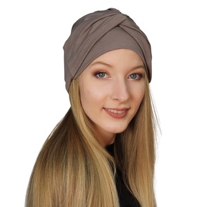 Caciuli si palarii dama