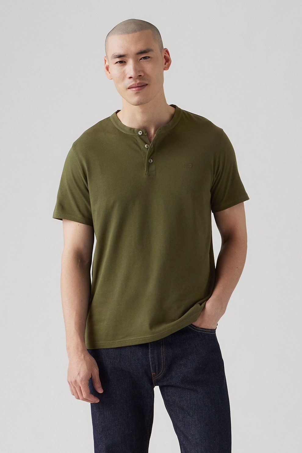 Levi's, Tricou de bumbac cu fenta scurta cu nasturi, verde militar inchis, L