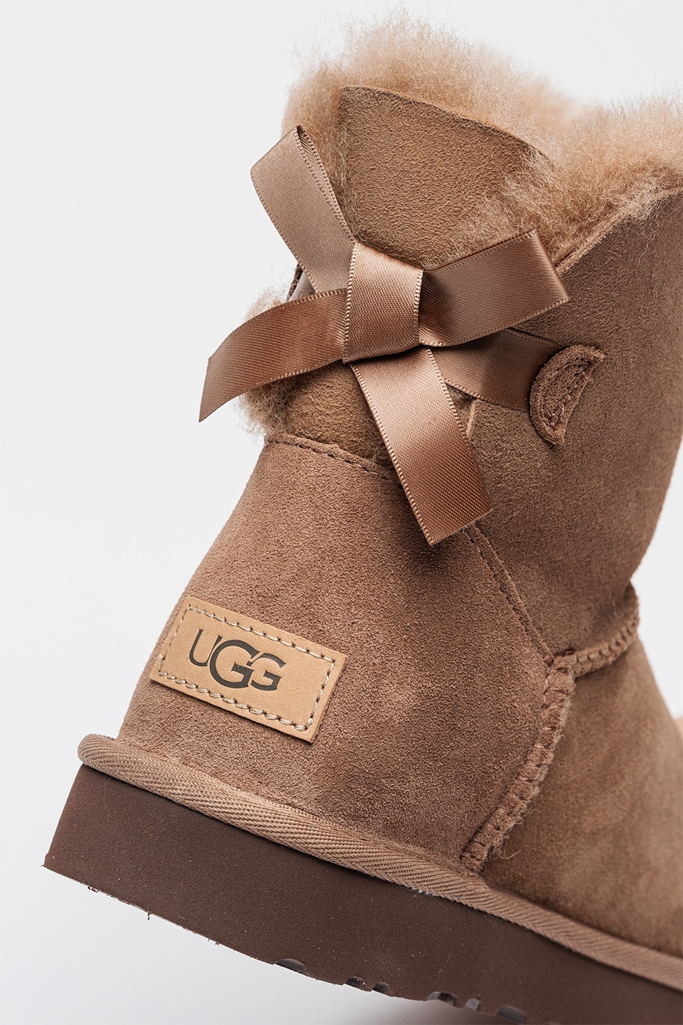 UGG, Ghete slip-on din piele intoarsa Mini Bailey Bow II, Maro