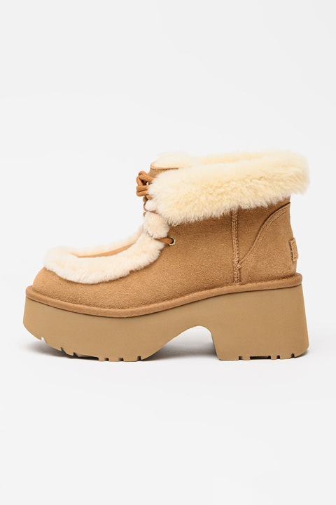 UGG, Essme vastag sarkú bakancs, Tevebarna, 39