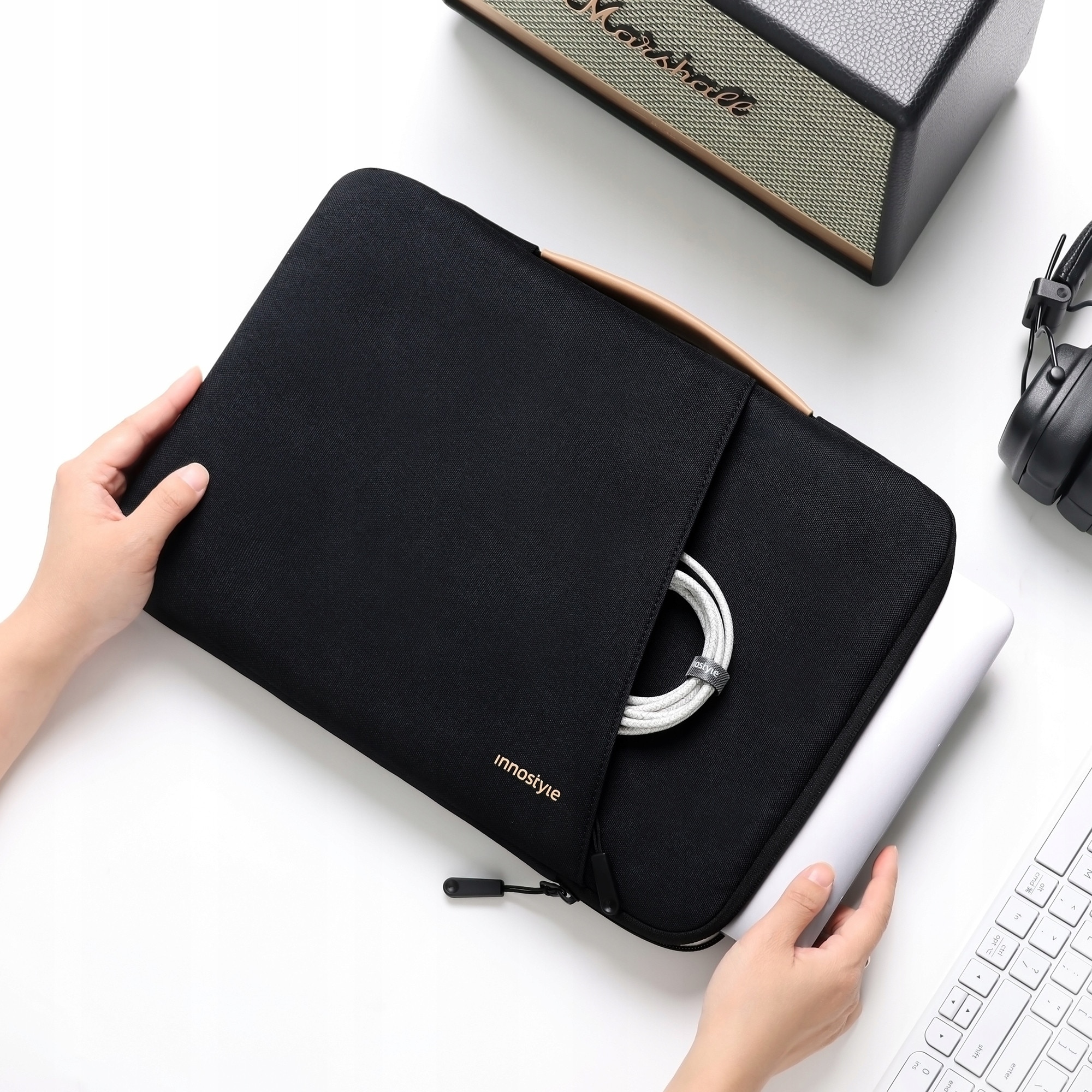 Geanta laptop, Innostyle, impermeabila, neagra, 39x28x4cm, pentru laptopuri de pana la 16"
