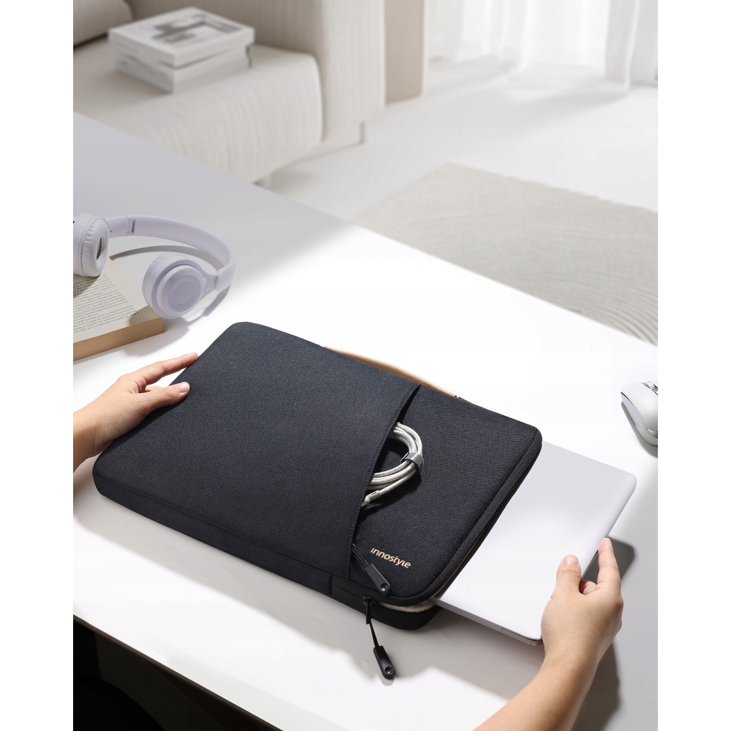 Geanta laptop, Innostyle, impermeabila, neagra, 39x28x4cm, pentru laptopuri de pana la 16"