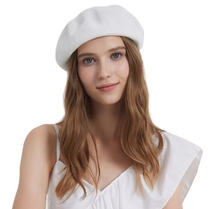 Caciuli si palarii dama