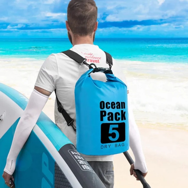 Sac Etans Ocean Pack 5L – 100% Impermeabil, Protectie Contra Apelor, Nisipului si Prafului, Curea Reglabila Inclusa - Albastru