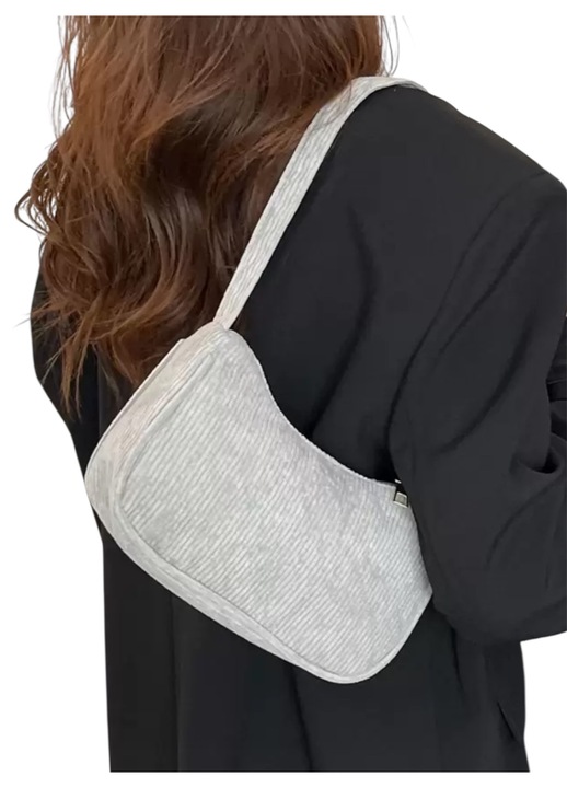 Минималистична велурена чанта, Дължина 24 см, Ширина 7 см, Височина 15 см