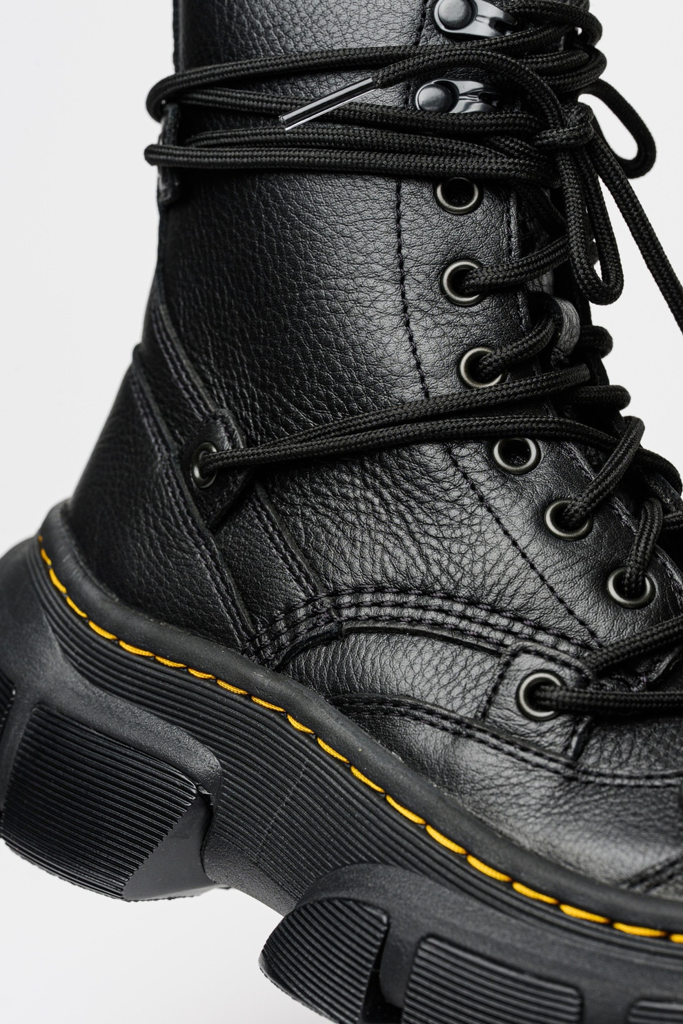 Dr. Martens, Ghete unisex de piele cu aspect masiv DMXL, Negru, 3
