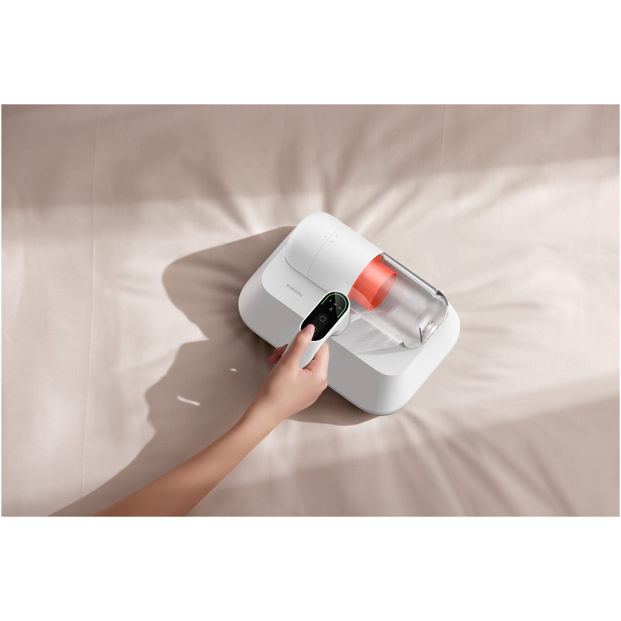 Aspirator Xiaomi Dust Mite Pro BHR8943EU pentru indepartarea acarienilor, 14kPa, 400W, UV sterilizare, ultrasunete, filtrare HEPA, perie electrica spiralata, senzor inteligent, recipient transparent pentru praf, alb