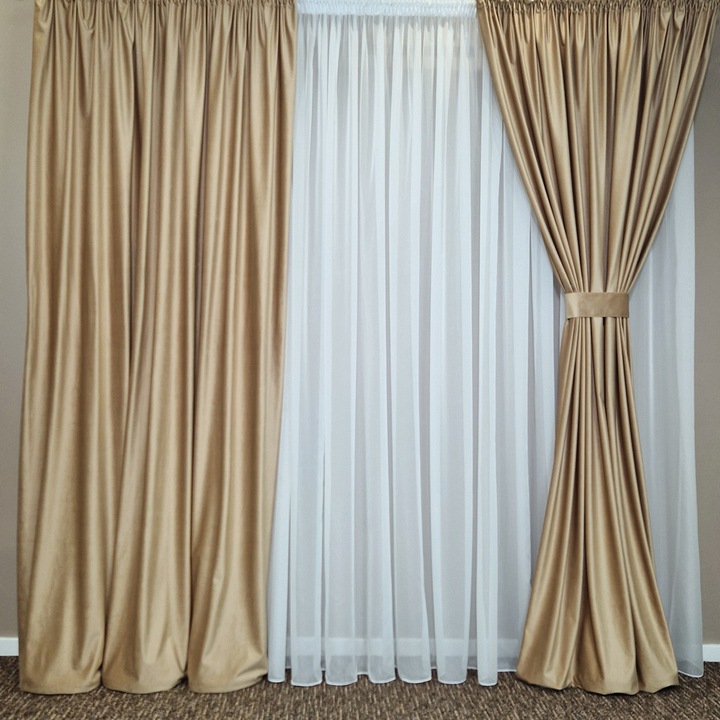 MASTEL Комплект от 2 луксозни кадифени завеси 2x200x245см капучино с бял воал завеса 600x245см изработени с rejansa
