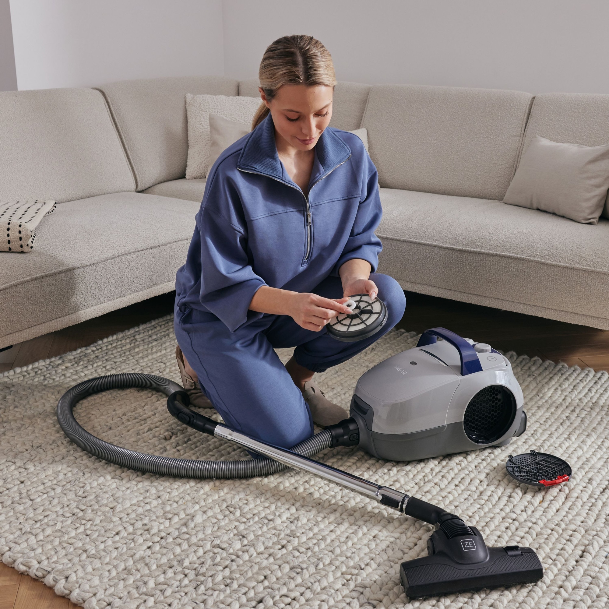 Aspirator cu sac Zeegma Zonder Verre Klassik, Linisti, Aprinde 4L, Reglarea puterii, 21 000 Pa, Gri