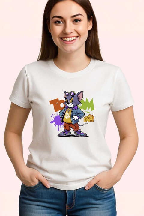 Tricou Tom Dope Style cu geaca albastra, tenisi rosii si grafitti de fundal, Dama, 100% bumbac, Cri-Flo, Culoare Alb, Marime S