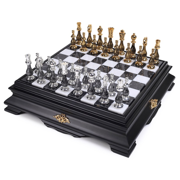 Set de sah Italfama, lemn si marmura, piese din alama si lemn placate cu aur si argint, 10cm, 47x47x12cm
