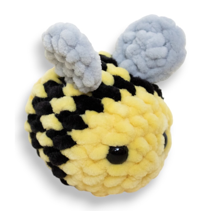 Jucarie Albina crosetata din fir de plus, Mirinka, realizata manual, 7 cm