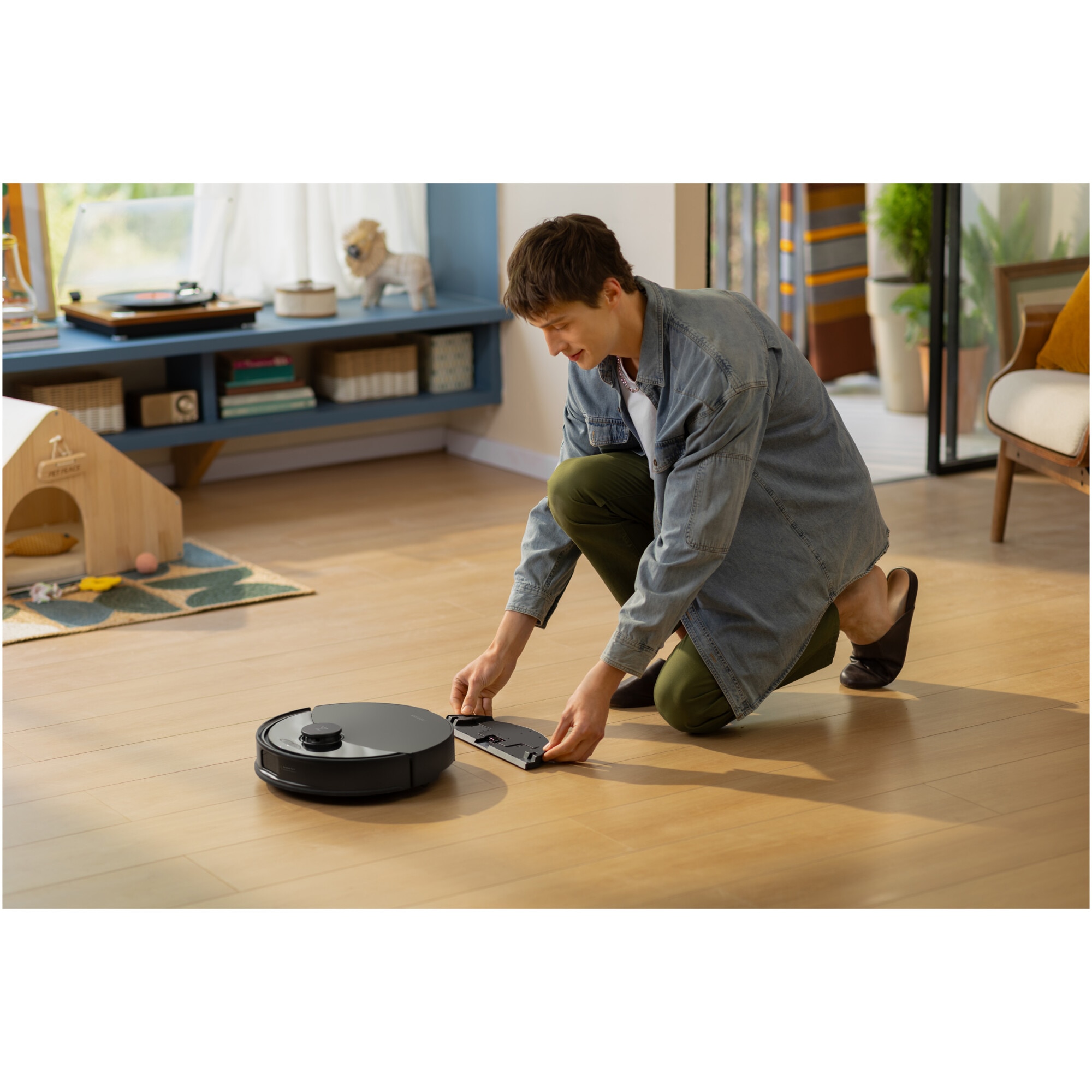 Robot de aspirare Roborock Q10 PF B, aspirator cu mop, 10.000 Pa, baterie 5.200 mAh, autonomie 180 min, navigatie AI, recipient praf 2.7L, Suport Alexa si Google Home, negru