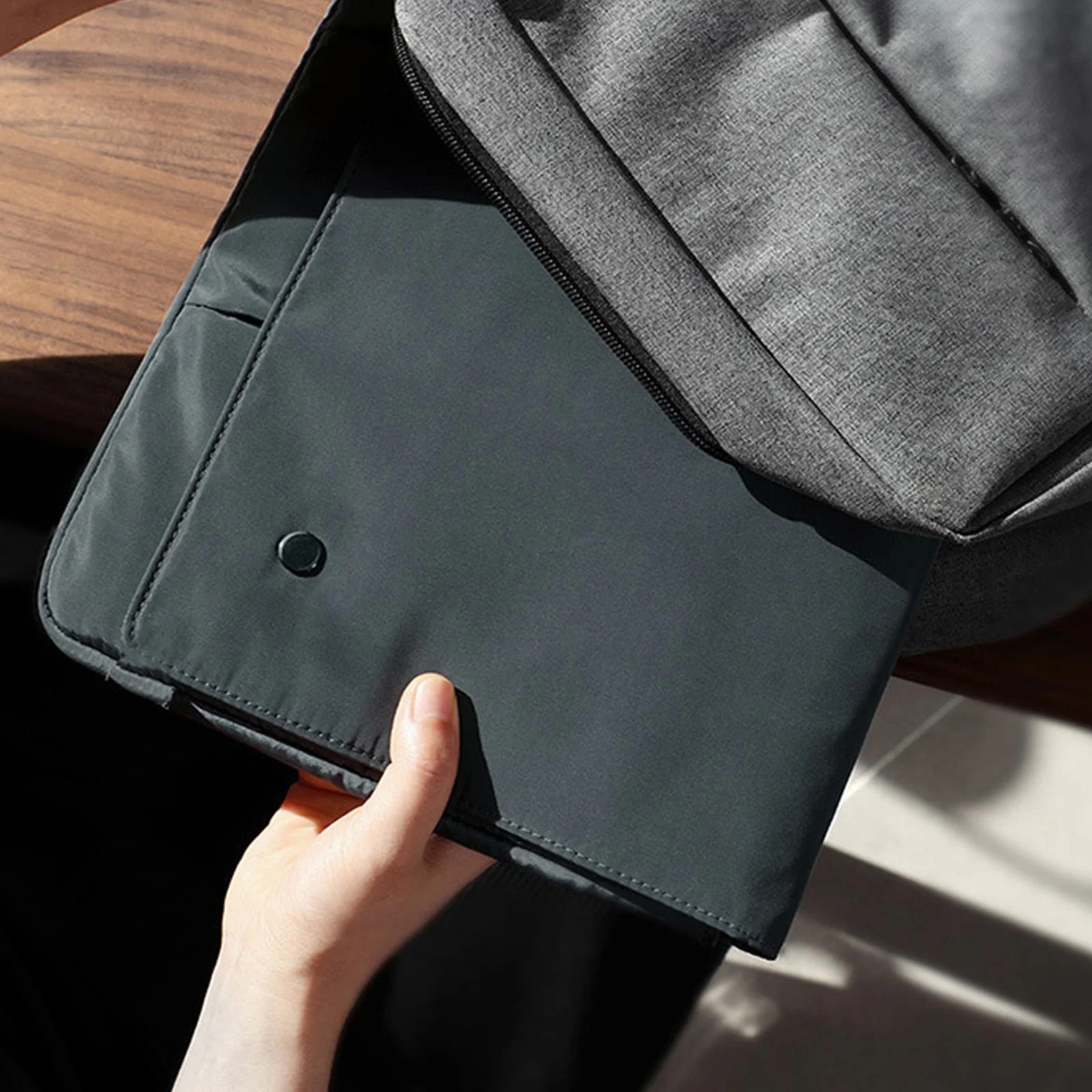 Geanta laptop YANYXR multifunctionala negru 34.5x25x2cm usoara