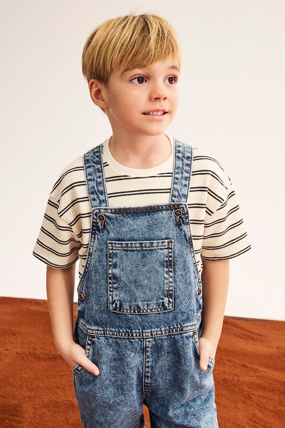 LC WAIKIKI, Tricou in dungi cu decolteu la baza gatului, Crem, 104-110 CM