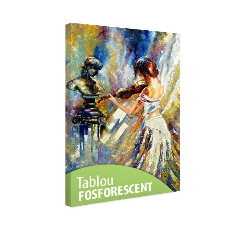 Tablou fosforescent Tanara cantand la vioara 52x90cm