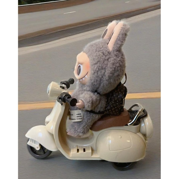 Labubu plüss játék kiegészítő (baba nélkül), motorkerékpár, kék, 17cm