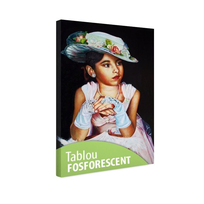 Tablou fosforescent Micuta domnisoara 52x90cm