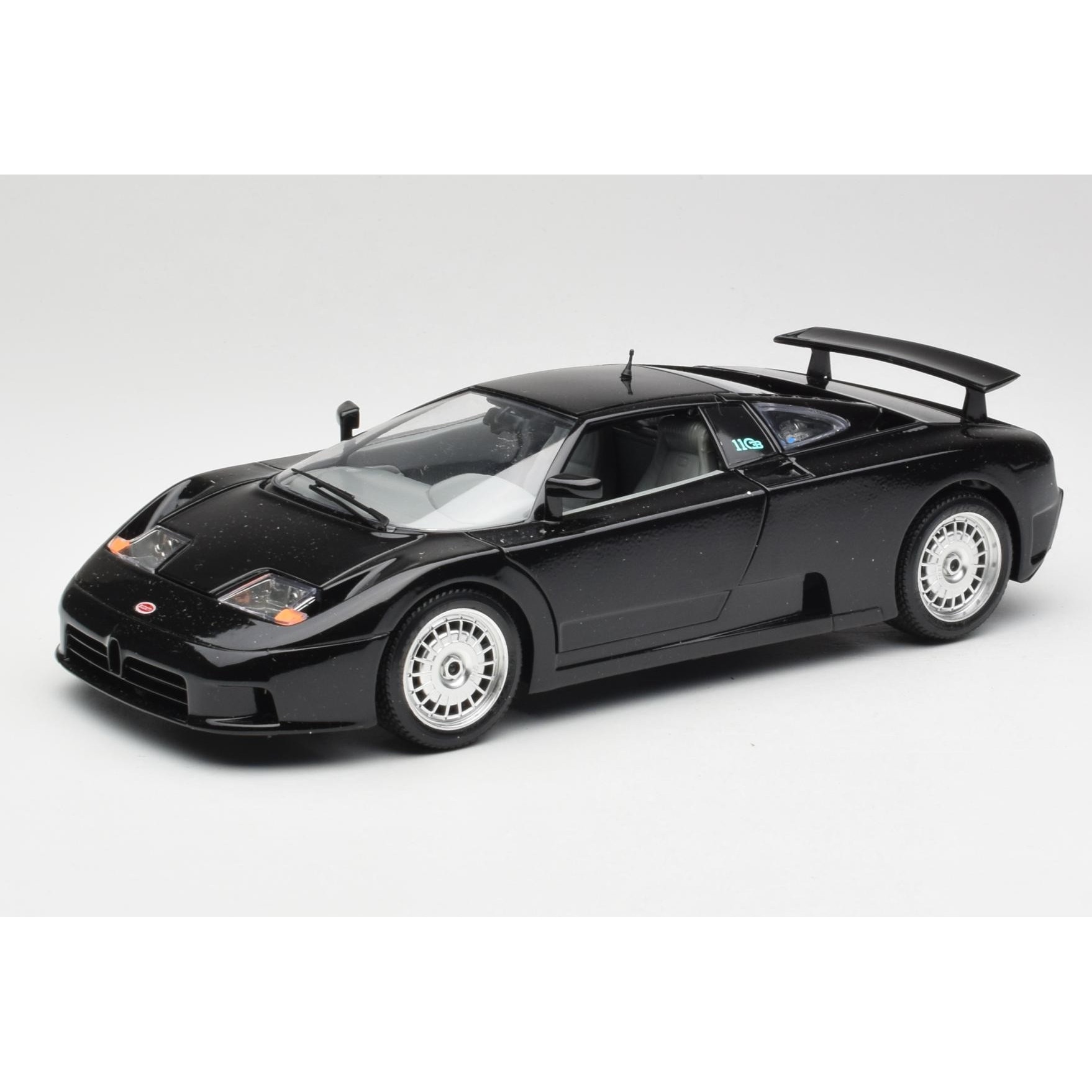 t*m様 1/18 Bburago ブラーゴ BUGATTI EB110 199 Automacheta Bugatti EB110 Black BBurago 1/18 - eMAG.ro