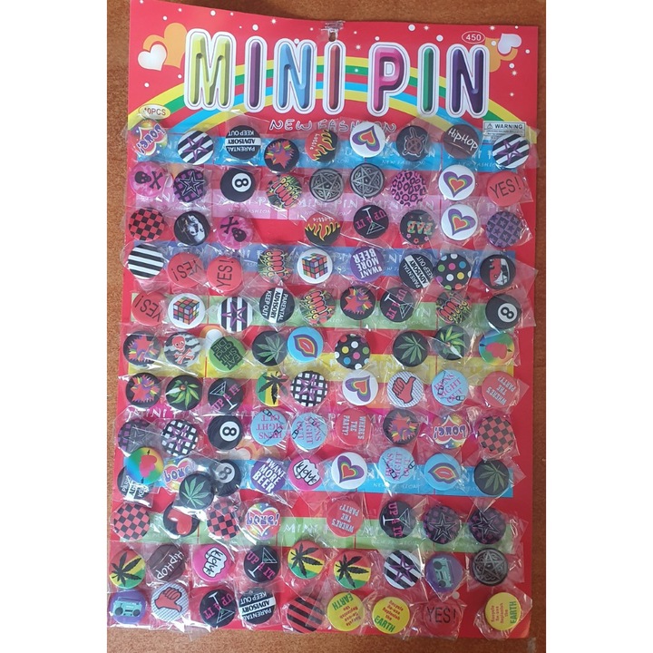 Set 40 bucati insigne, Mat, mix tipuri