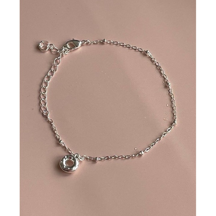 Bratara din argint cu pandantiv Torus – Eleganta in cea mai pura forma GARBARI