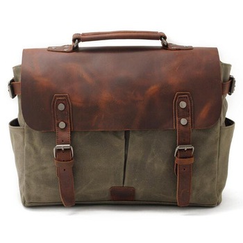 Geanta de umar barbateasca URBAN BAG Zvolen Verde din piele naturala si material textil impermeabil pentru barbati Geanta de umar barbateasca URBAN BAG Zvolen Verde din piele naturala si material textil impermeabil pentru barbati