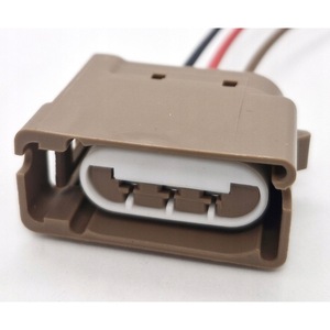 RIIEYOCA Cavo Composito da 9 Pin a RCA Audio Video, Spina Maschio da 9 Pin a 3 RCA Maschio Cavo di Collegamento Cavo AV Stereo, per Uscita Segnale di Apparecchiature Audio Video-1,8