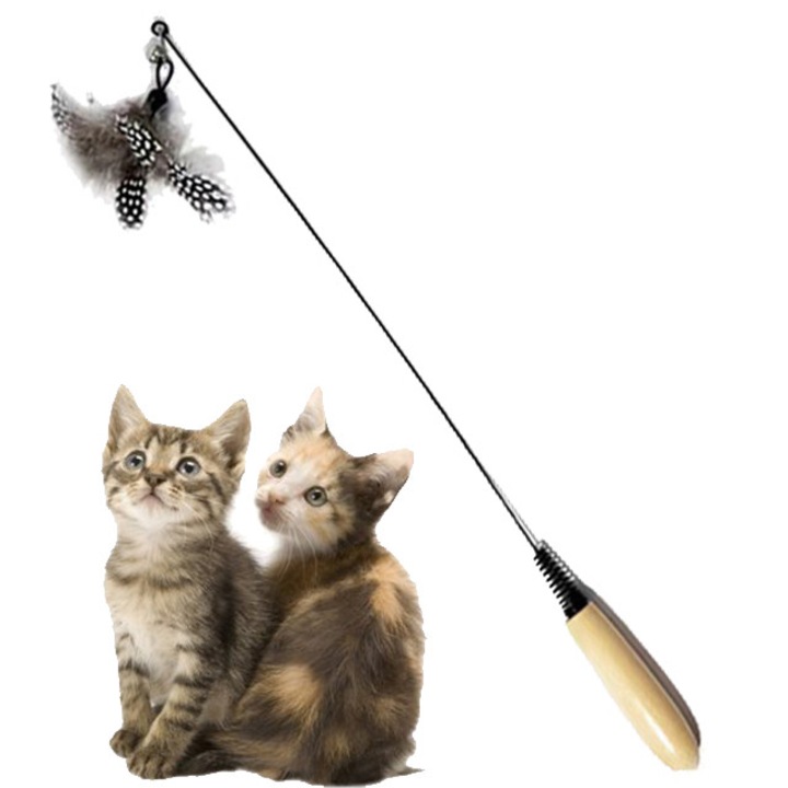 Interaktív macskajáték 49cm, fa nyéllel ellátott pálca, fekete fém rúd rugóval, cserélhető természetes tollak