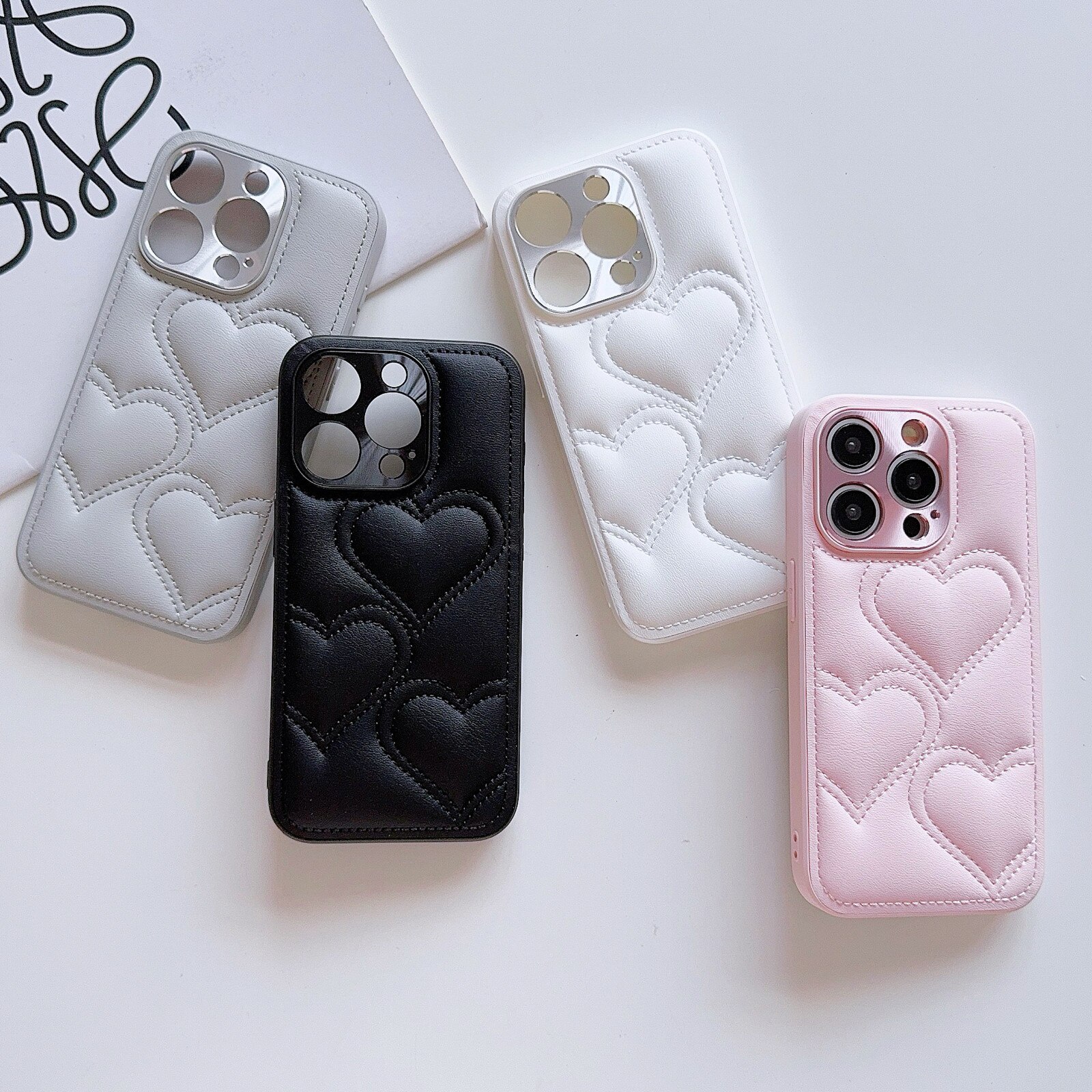 Husa moale 3D Love pentru Apple iPhone 16 Pro, Negru