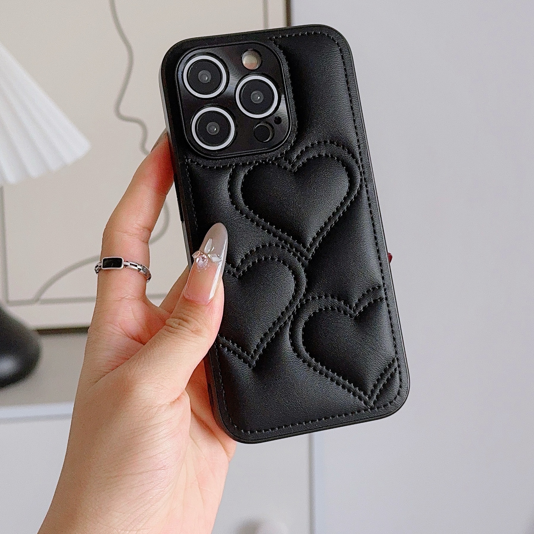 Husa moale 3D Love pentru Apple iPhone 16 Pro, Negru