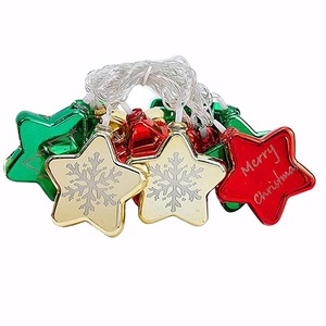 Karácsonyi fények, fényfüzérek