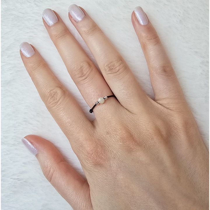 Inel handmade, ajustabil, din argint 925, Lexy's Boutique, pietre sempretioase sidef, alb