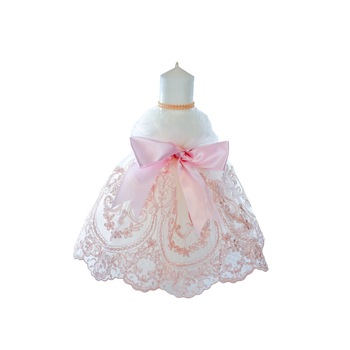 Lumanare botez cu dantela roz somon Lumanare botez cu dantela roz somon