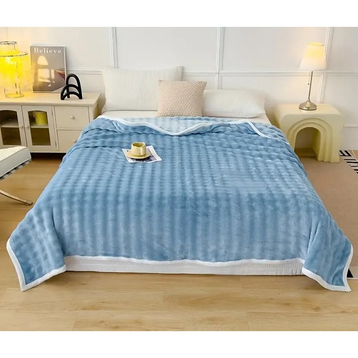 Patura Fina Cocolino, Model Embosat Carouri, Uni, 200x230cm, Albastru