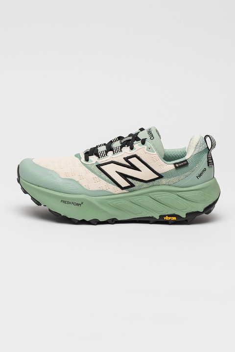 New Balance, Pantofi low-cut GORE-TEX Hierro v9 pentru alergare trail, Alb murdar/Verde feriga, 42.5
