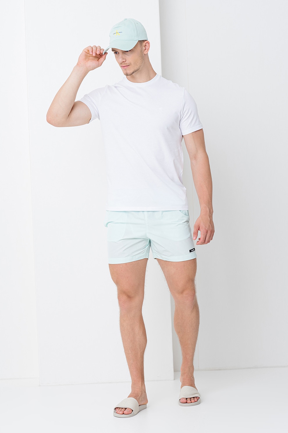 km26　② CALVIN KLEIN, Pantaloni scurti de baie cu snur si buzunare