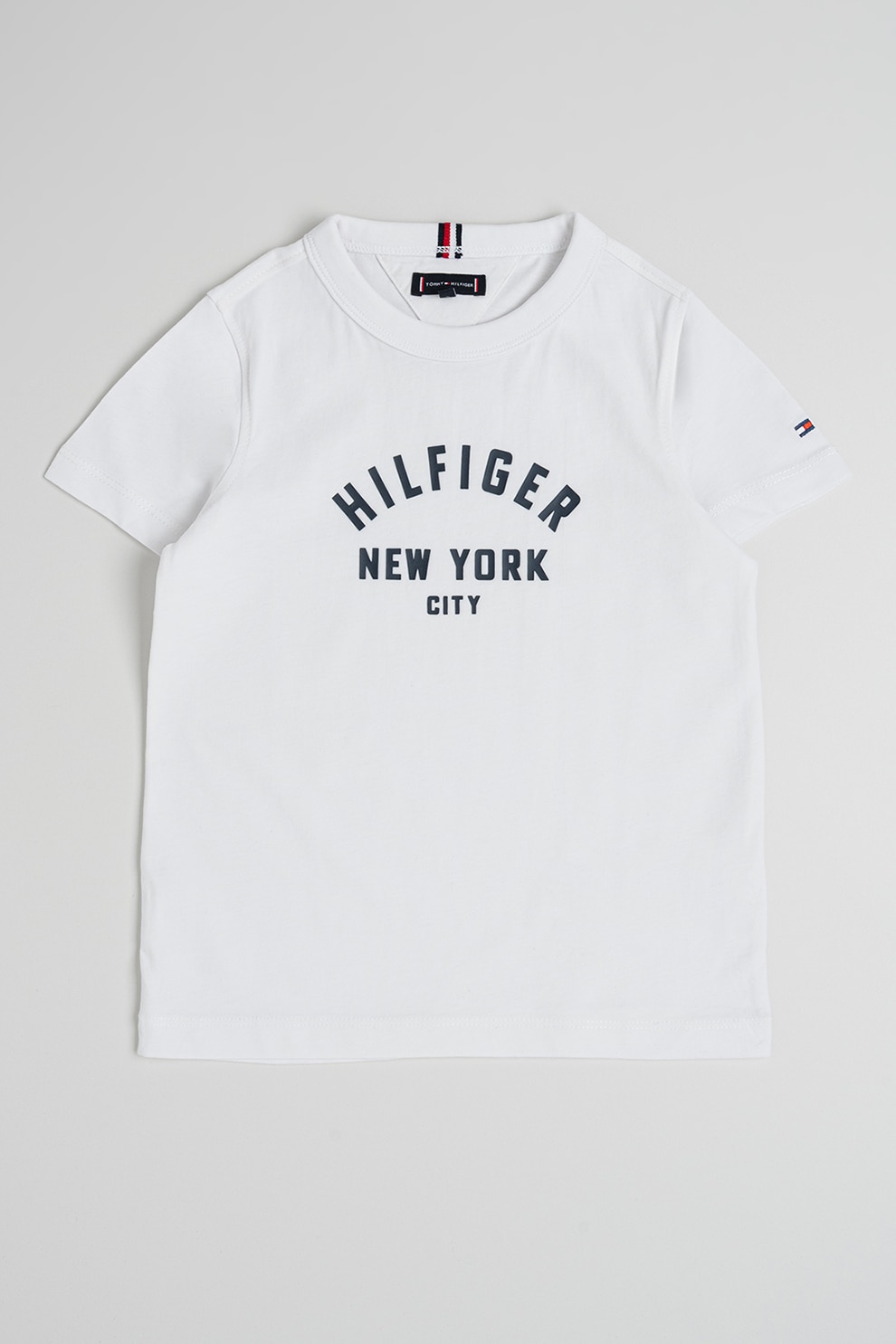 Tommy Hilfiger, Tricou cu decolteu la baza gatului si imprimeu logo, Negru stins, Alb murdar, 176 CM